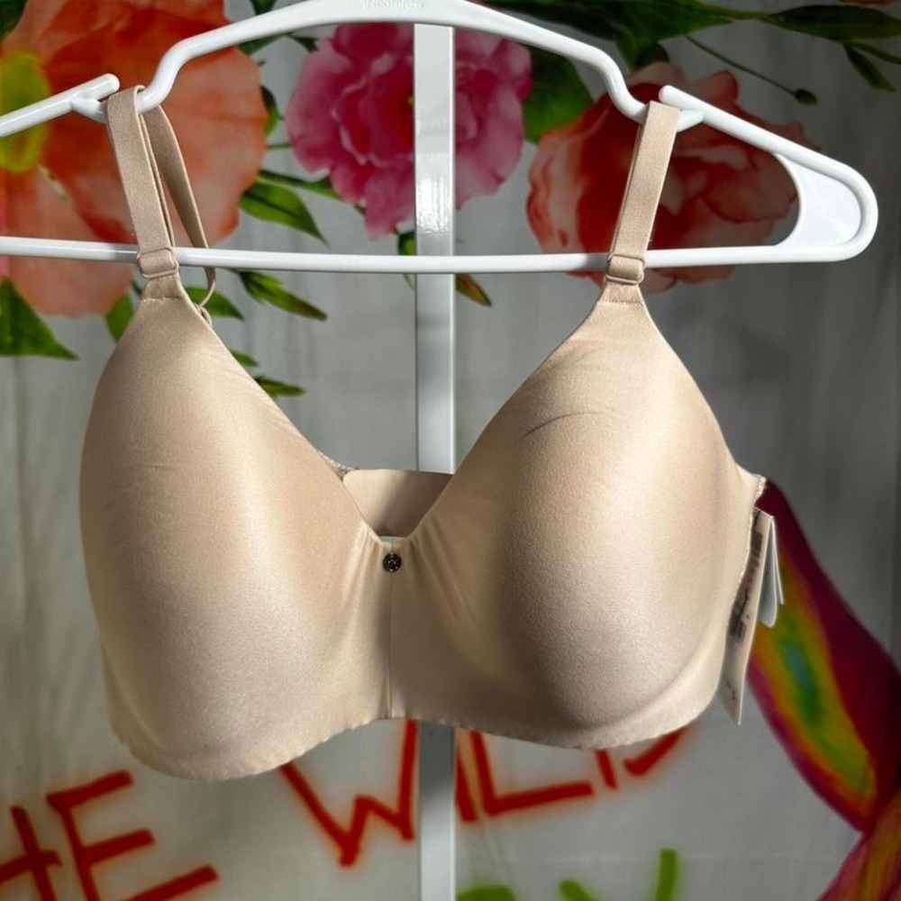 B51. Chantelle beige bra, Size C
